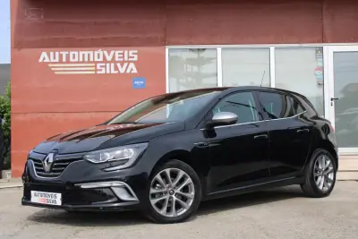 Renault Mégane 2021 - 16490 EUR, 165000 km - AUTO.MOTO.pt - 165000km - foto 2 de 30