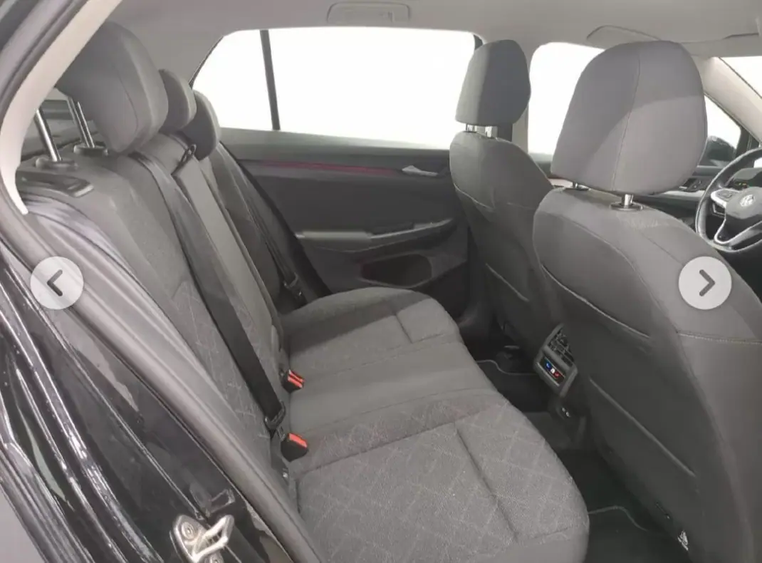 Volkswagen Golf 2022 - 27750 EUR, 130144 km - AUTO.MOTO.pt - 130144km - foto 8 de 10