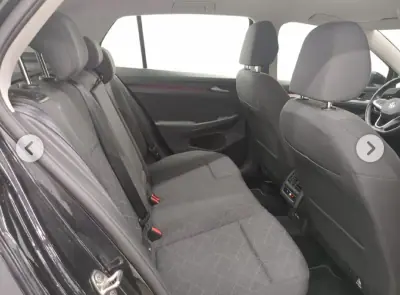 Volkswagen Golf 2022 - 27750 EUR, 130144 km - AUTO.MOTO.pt - 130144km - foto 8 de 10