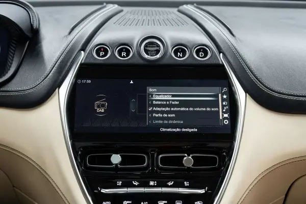 Aston Martin DBX 2020 - 149950 EUR, 55000 km - AUTO.MOTO.pt - 55000km - foto 39 de 53
