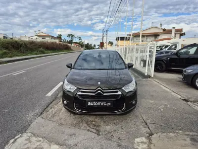 Citroën DS4 2012 - 11400 EUR, 214040 km - AUTO.MOTO.pt - 214040km - foto 4 de 29