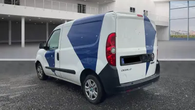 Fiat Doblo 1.3 MJ Easy 3 L 2020 - 7999 EUR, 183000 km - AUTO.MOTO.pt - 183000km - foto 4 de 8