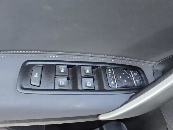Mercedes-Benz EQT 2024 - 29450 EUR, 73 km - AUTO.MOTO.pt - 73km - foto 18 de 20