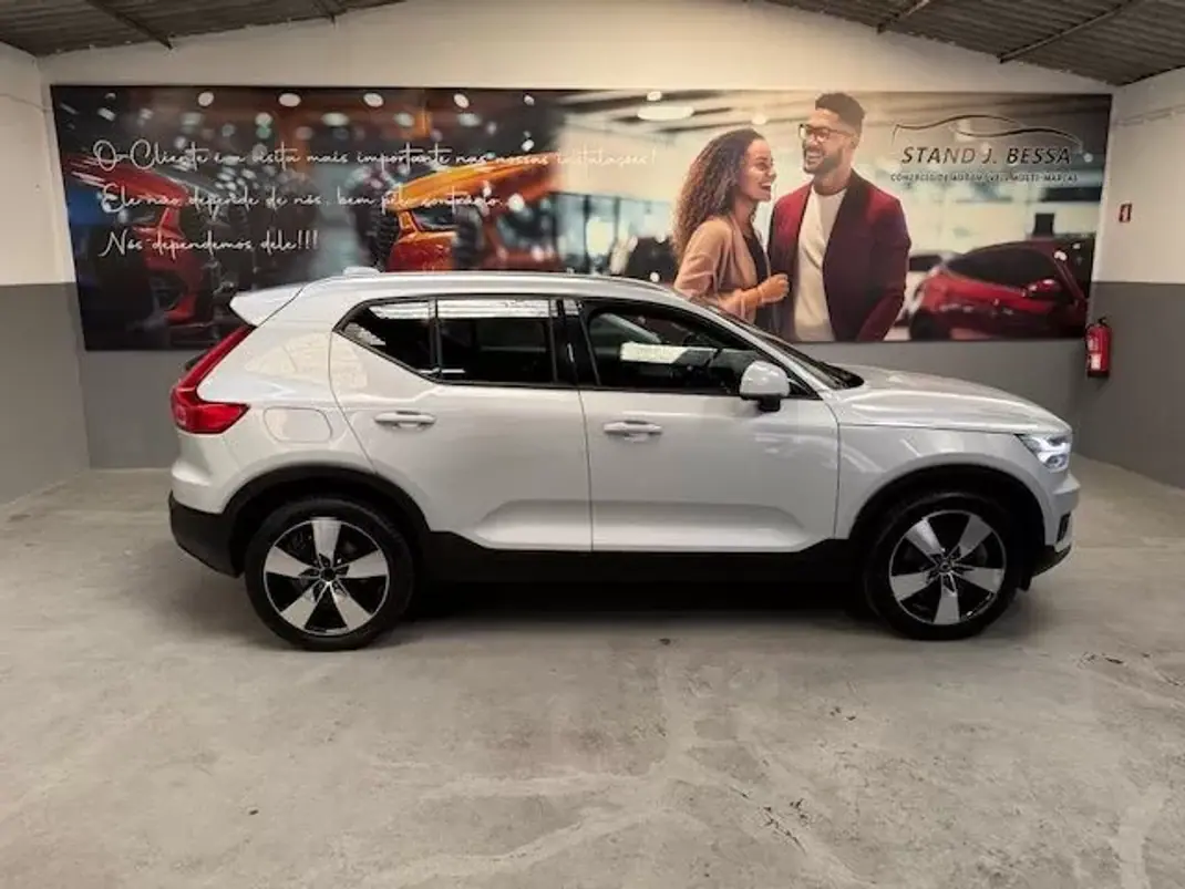 Volvo XC 40 2020 - 23900 EUR, 160000 km - AUTO.MOTO.pt - 160000km - foto 5 de 23
