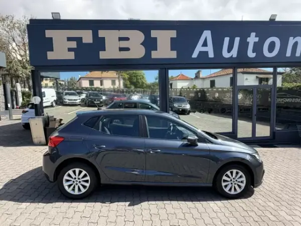 SEAT Ibiza 2022 - 12900 EUR, 89960 km - AUTO.MOTO.pt - 89960km - foto 7 de 12
