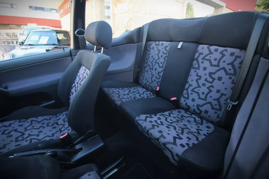 Volkswagen Golf Cabriolet 1999 - 5990 EUR, 216300 km - 216300km - foto 8 de 25