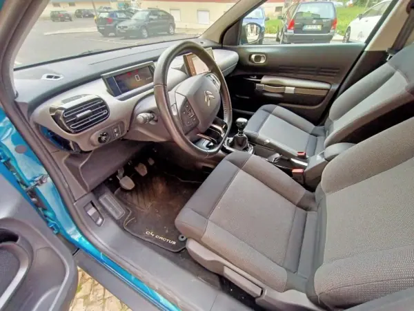 Citroën C4 Cactus 2018 - 13250 EUR, 122980 km - AUTO.MOTO.pt - 122980km - foto 14 de 21