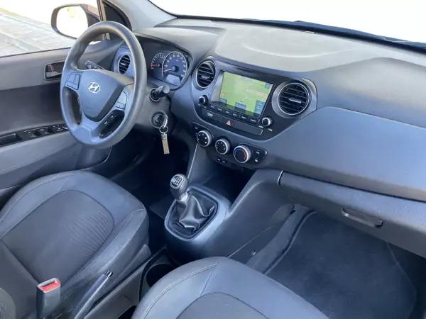 Hyundai i10 2017 - 7990 EUR, 142684 km - AUTO.MOTO.pt - 142684km - foto 7 de 7