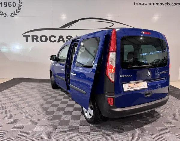 Renault Kangoo 2019 - 15900 EUR, 177924 km - AUTO.MOTO.pt - 177924km - foto 7 de 35