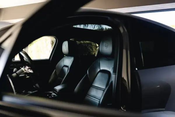 Porsche Cayenne Coupé 2019 - 62900 EUR, 253000 km - AUTO.MOTO.pt - 253000km - foto 32 de 40