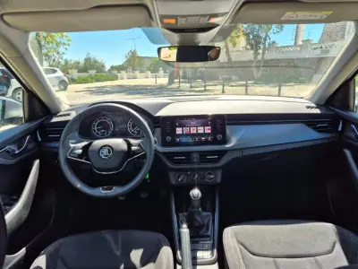 Skoda Kamiq 2023 - 18900 EUR, 24682 km - AUTO.MOTO.pt - 24682km - foto 5 de 20