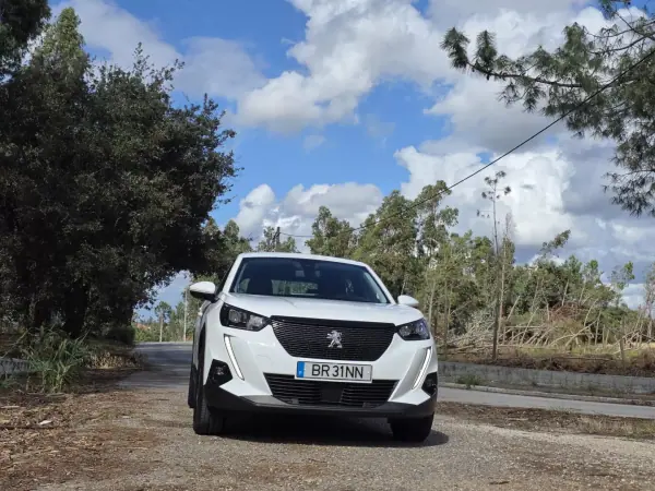 Peugeot 2008 2020 - 14900 EUR, 88064 km - 88064km - foto 7 de 56