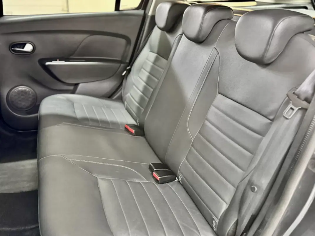 Dacia Logan MCV 2018 - 8750 EUR, 149000 km - AUTO.MOTO.pt - 149000km - foto 48 de 58