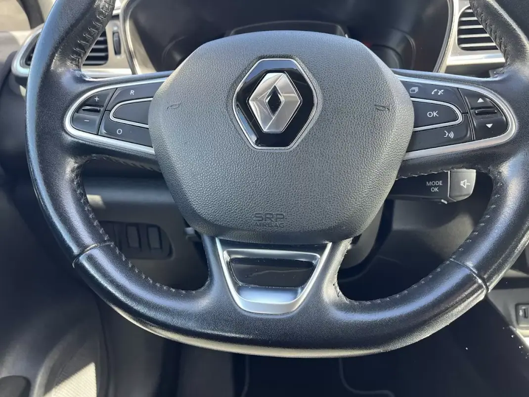 Renault Kadjar 2016 - 11950 EUR, 250000 km - AUTO.MOTO.pt - 250000km - foto 16 de 42