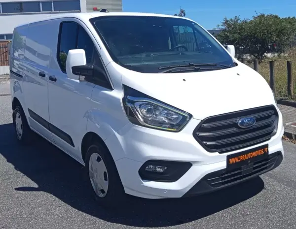 Ford Transit Custom 2019 - 17490 EUR, 136130 km - AUTO.MOTO.pt - 136130km - foto 3 de 18