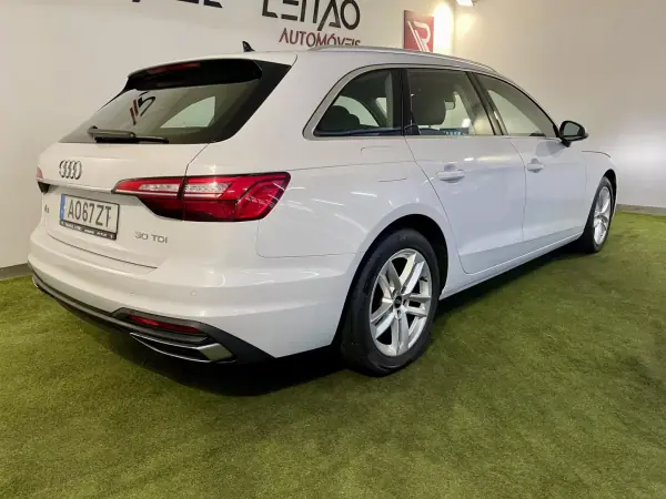 Audi A4 Avant 2022 - 22500 EUR, 168000 km - AUTO.MOTO.pt - 168000km - foto 7 de 34