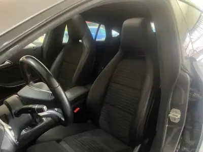Mercedes-Benz CLA 180 2016 - 22900 EUR, 149000 km - AUTO.MOTO.pt - 149000km - foto 10 de 20