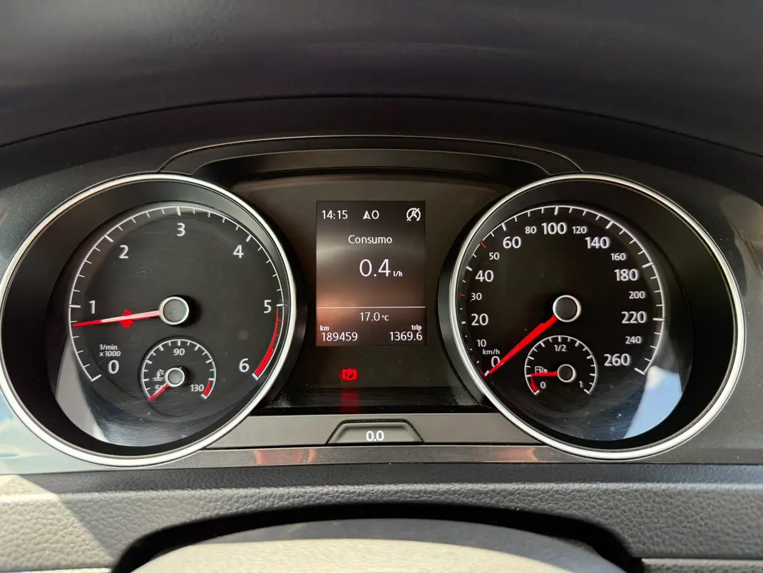 Volkswagen Golf Variant 2017 - 11250 EUR, 193000 km - AUTO.MOTO.pt - 193000km - foto 14 de 14
