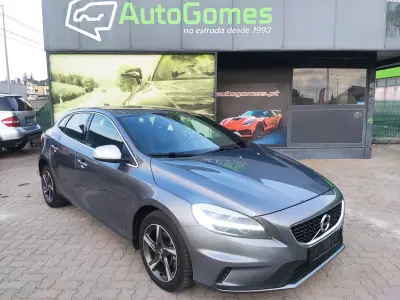 Volvo V40 2018 - 17500 EUR, 185000 km - AUTO.MOTO.pt - 185000km - foto 10 de 28