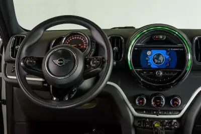 MINI Countryman 2019 - 17900 EUR, 179421 km - AUTO.MOTO.pt - 179421km - foto 2 de 28