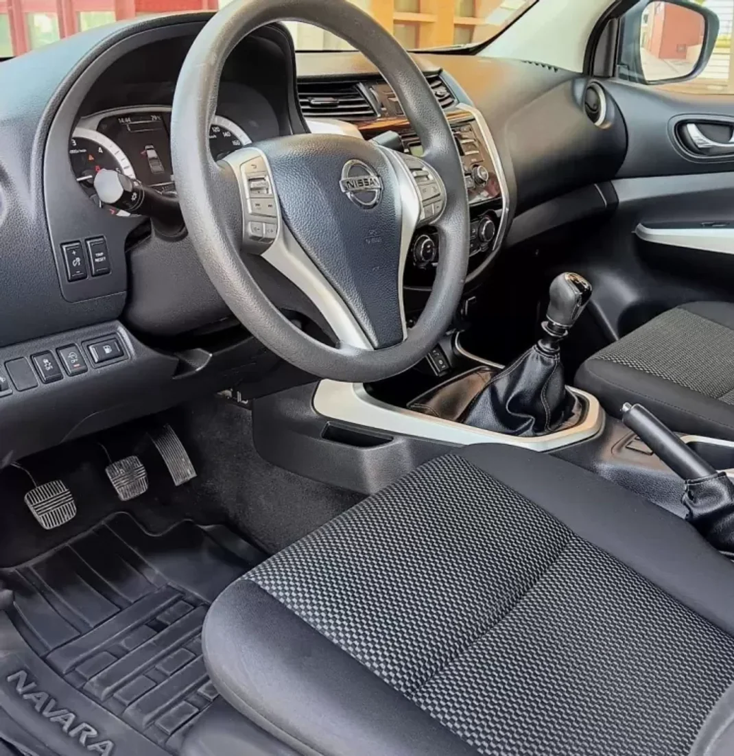 Nissan Navara 2021 - 34500 EUR, 93942 km - AUTO.MOTO.pt - 93942km - foto 11 de 23