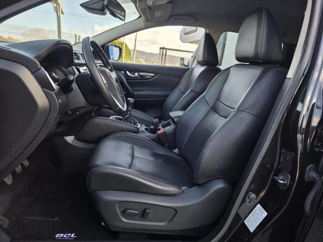 Nissan Qashqai 2015 - 13990 EUR, 146000 km - AUTO.MOTO.pt - 146000km - foto 18 de 40