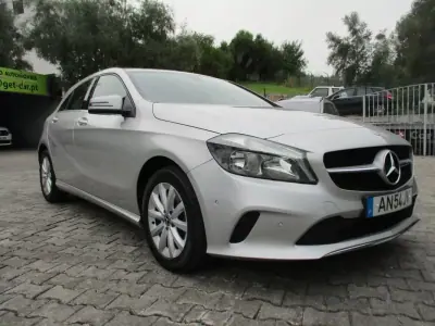 Mercedes-Benz A 180 2017 - 14990 EUR, 190000 km - 190000km - foto 2 de 26