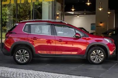 Peugeot 2008 2017 - 10690 EUR, 99978 km - AUTO.MOTO.pt - 99978km - foto 4 de 34