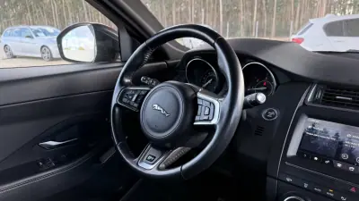 Jaguar E-Pace 2019 - 23900 EUR, 164000 km - AUTO.MOTO.pt - 164000km - foto 31 de 64