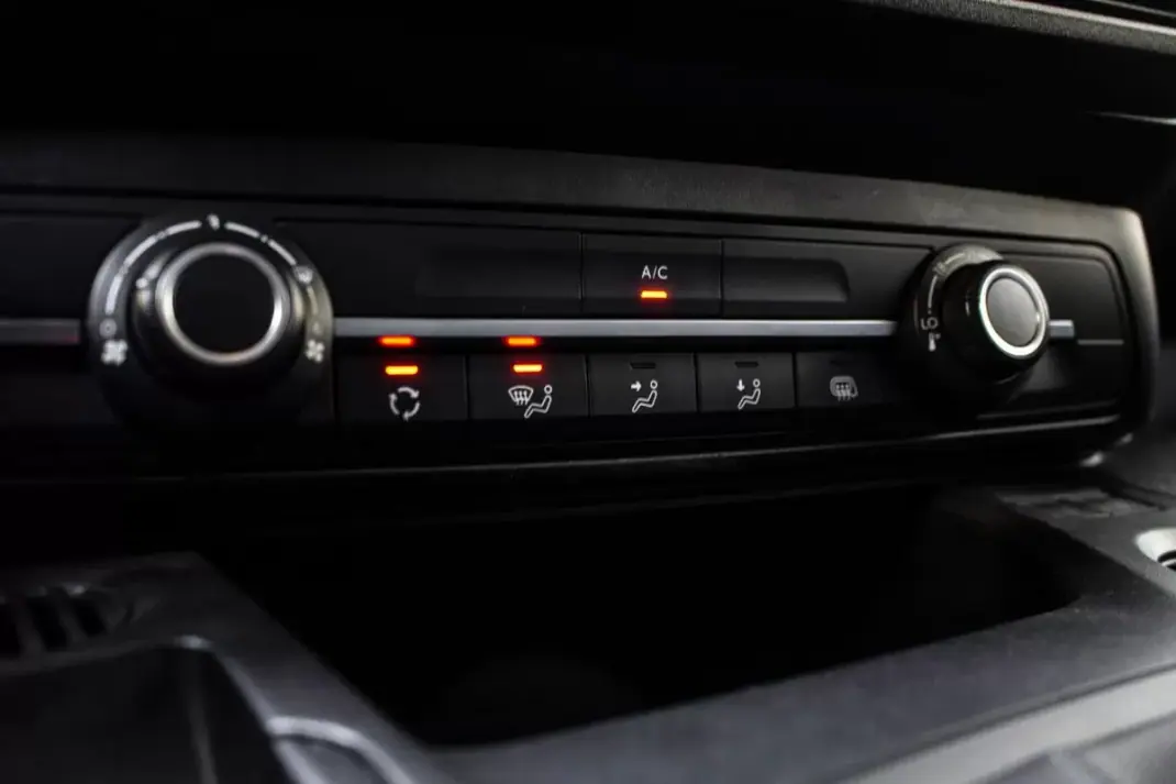 Peugeot Partner 1.5 Blue HDI 100 S&S Premium 2021 - 12990 EUR, 71659 km - AUTO.MOTO.pt - 71659km - foto 16 de 31