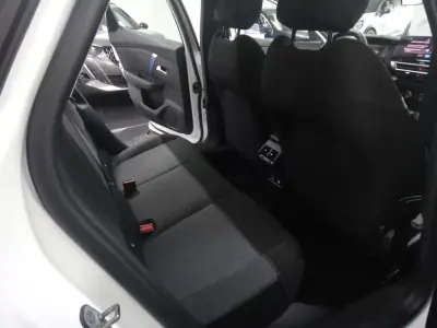 Citroën e-C4 2023 - 19990 EUR, 53436 km - AUTO.MOTO.pt - 53436km - foto 36 de 53