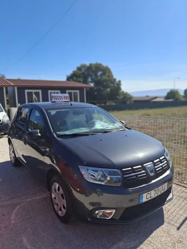 Dacia Sandero Ambiente 2017 Petrol — 81 321 km Dacia Sandero Ambiente 2017 Petrol