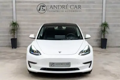 Tesla Model 3 2021 - 25950 EUR, 64509 km - AUTO.MOTO.pt - 64509km - foto 3 de 50