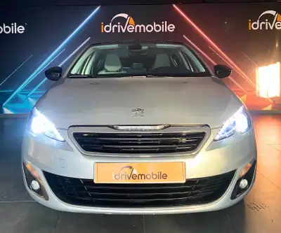 Peugeot 308 2016 - 15500 EUR, 171736 km - AUTO.MOTO.pt - 171736km - foto 3 de 48