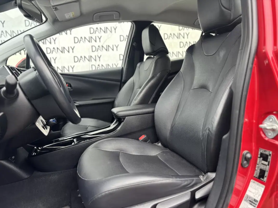 Toyota Prius 2019 - 19900 EUR, 111000 km - 111000km - foto 12 de 21