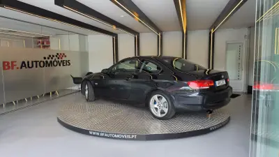 BMW 320 2007 - 10900 EUR, 279640 km - AUTO.MOTO.pt - 279640km - foto 3 de 56