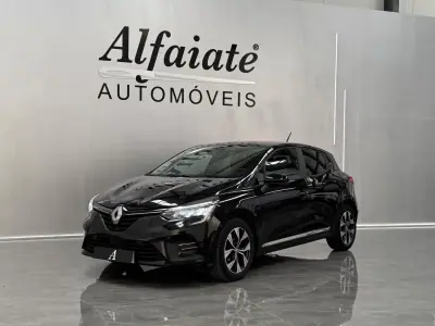 Renault Clio 2023 - 17990 EUR, 41700 km - AUTO.MOTO.pt - 41700km - foto 15 de 15