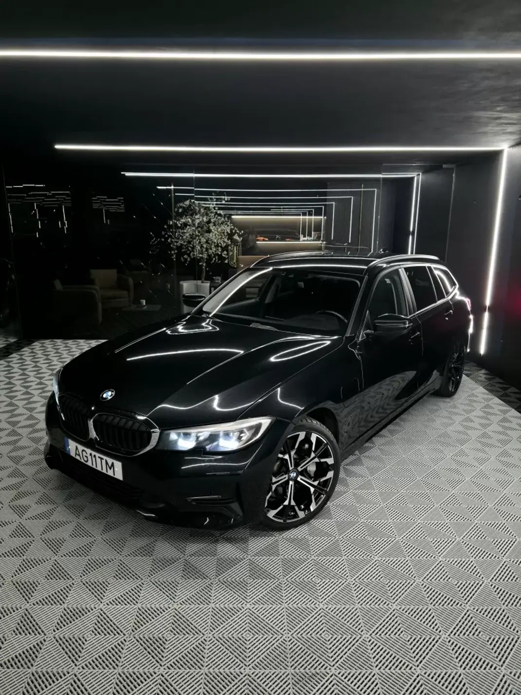 BMW 330 2021 - 28750 EUR, 127083 km - AUTO.MOTO.pt - 127083km - foto 2 de 22