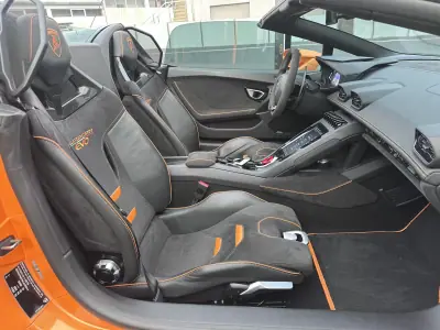 Lamborghini Huracán Spyder 2022 - 398000 EUR, 40000 km - AUTO.MOTO.pt - 40000km - foto 47 de 55