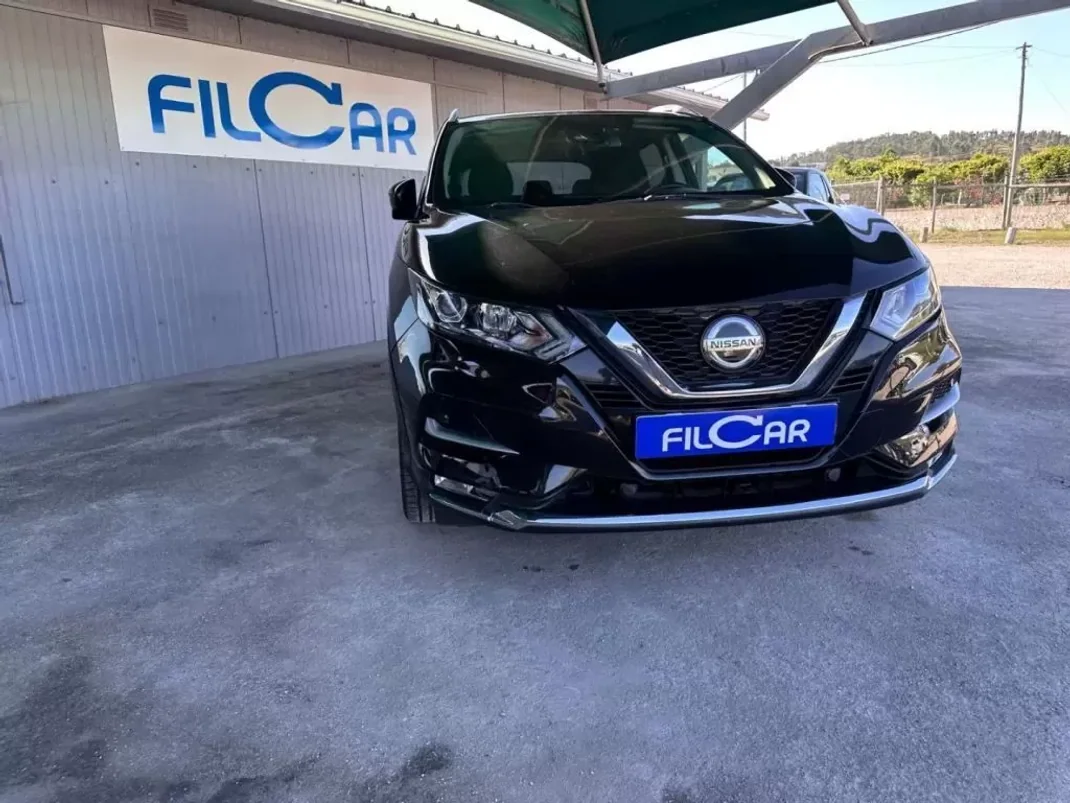 Nissan Qashqai 2018 - 19500 EUR, 84967 km - AUTO.MOTO.pt - 84967km - foto 1 de 18