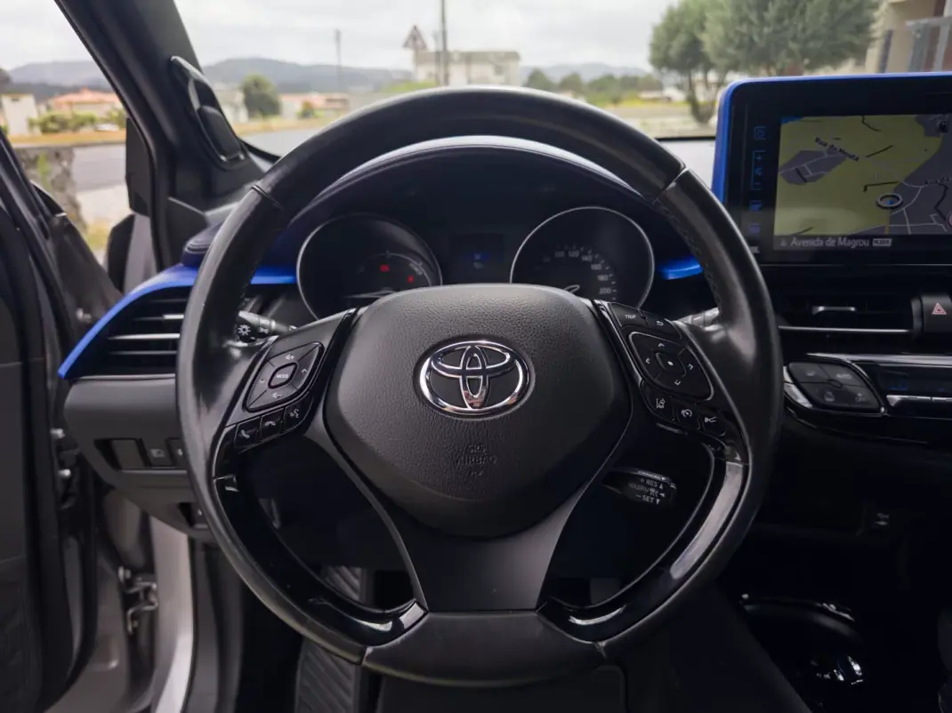 Toyota C-HR 2018 - 21990 EUR, 100000 km - 100000km - foto 21 de 45