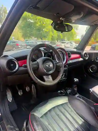 MINI Clubman 2012 - 10990 EUR, 239000 km - AUTO.MOTO.pt - 239000km - foto 8 de 16