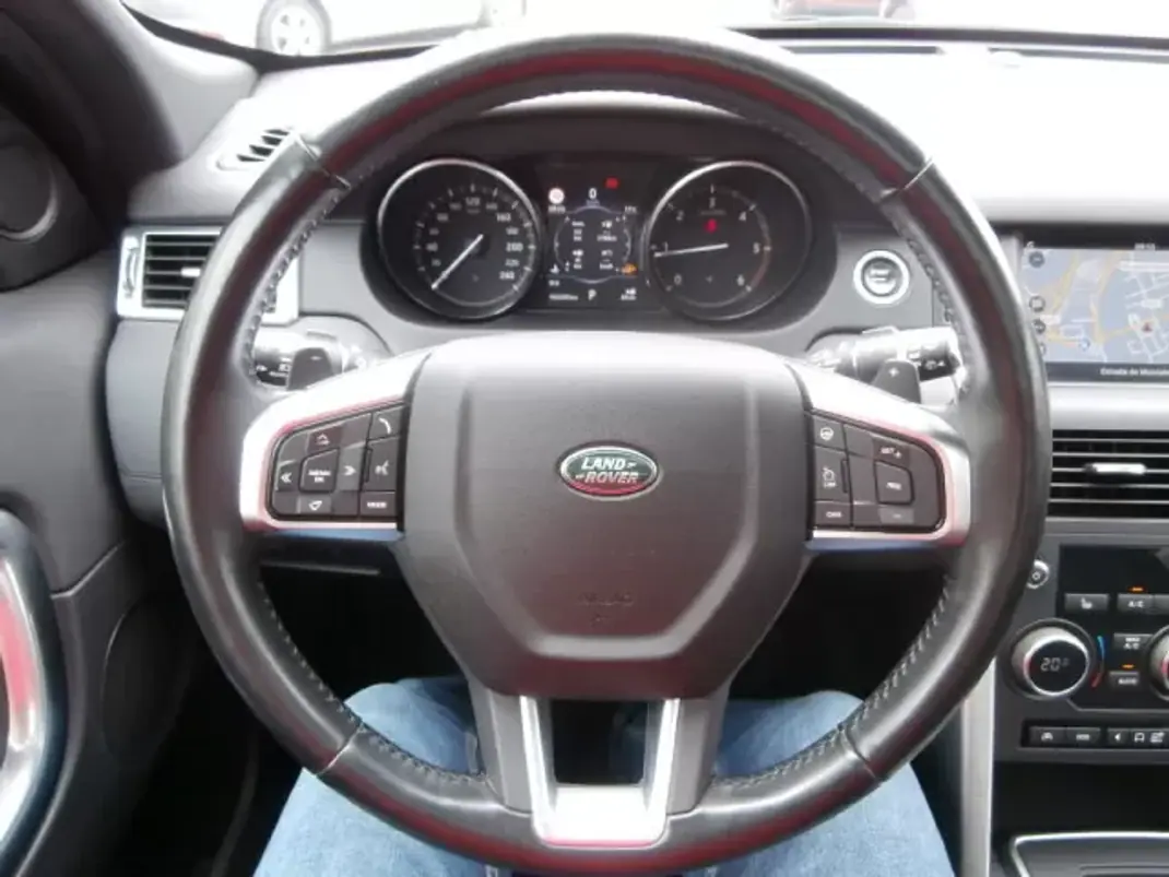 Land Rover Discovery Sport 2017 - 22500 EUR, 165585 km - 165585km - foto 19 de 37