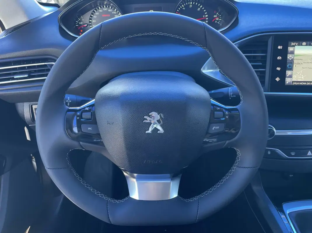 Peugeot 308 SW 2016 - 8450 EUR, 226460 km - 226460km - foto 13 de 29
