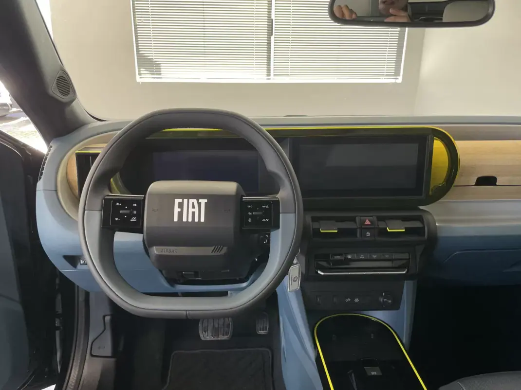 Fiat 2025 - 21900 EUR, 8661 km - AUTO.MOTO.pt - 8661km - foto 6 de 14