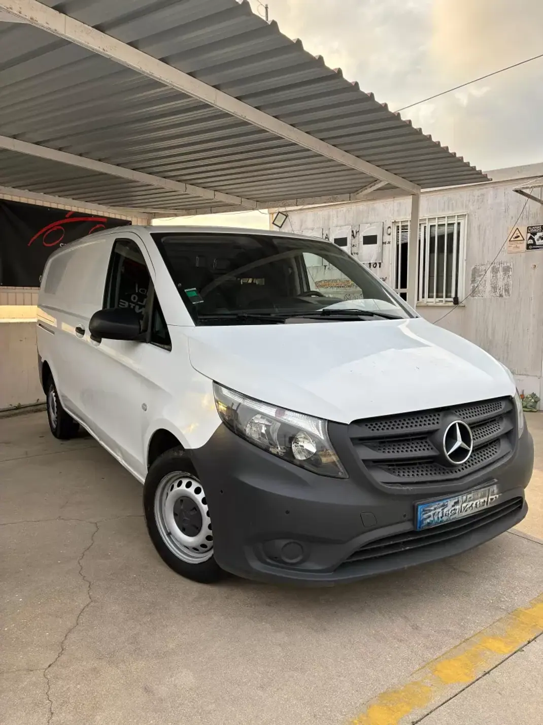 Mercedes-Benz VITO 109 CDI 3L 2019 - 16900 EUR, 177000 km - AUTO.MOTO.pt - 177000km - foto 1 de 14