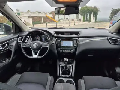 Nissan Qashqai 2018 - 19750 EUR, 96850 km - AUTO.MOTO.pt - 96850km - foto 6 de 21