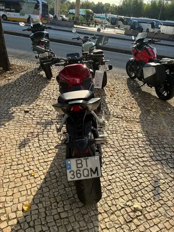 Honda Cb 2025 — foto 2 de 13