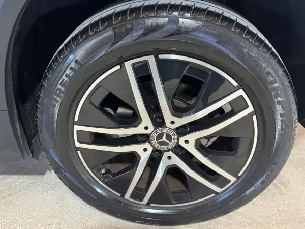 Mercedes-Benz GLA 200 2020 - 29750 EUR, 87063 km - AUTO.MOTO.pt - 87063km - foto 7 de 25