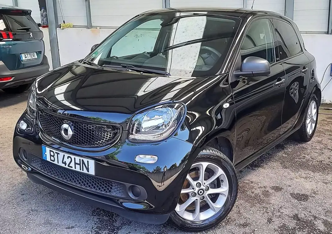 Smart ForFour 2018 - 10890 EUR, 53910 km - AUTO.MOTO.pt - 53910km - foto 1 de 19